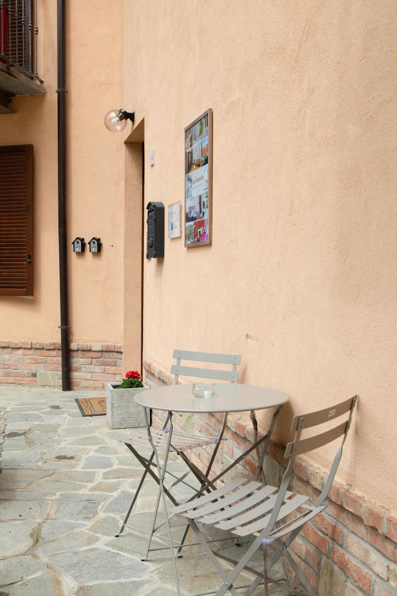 Casa Graziella - La Casetta Portacomaro Exteriör bild
